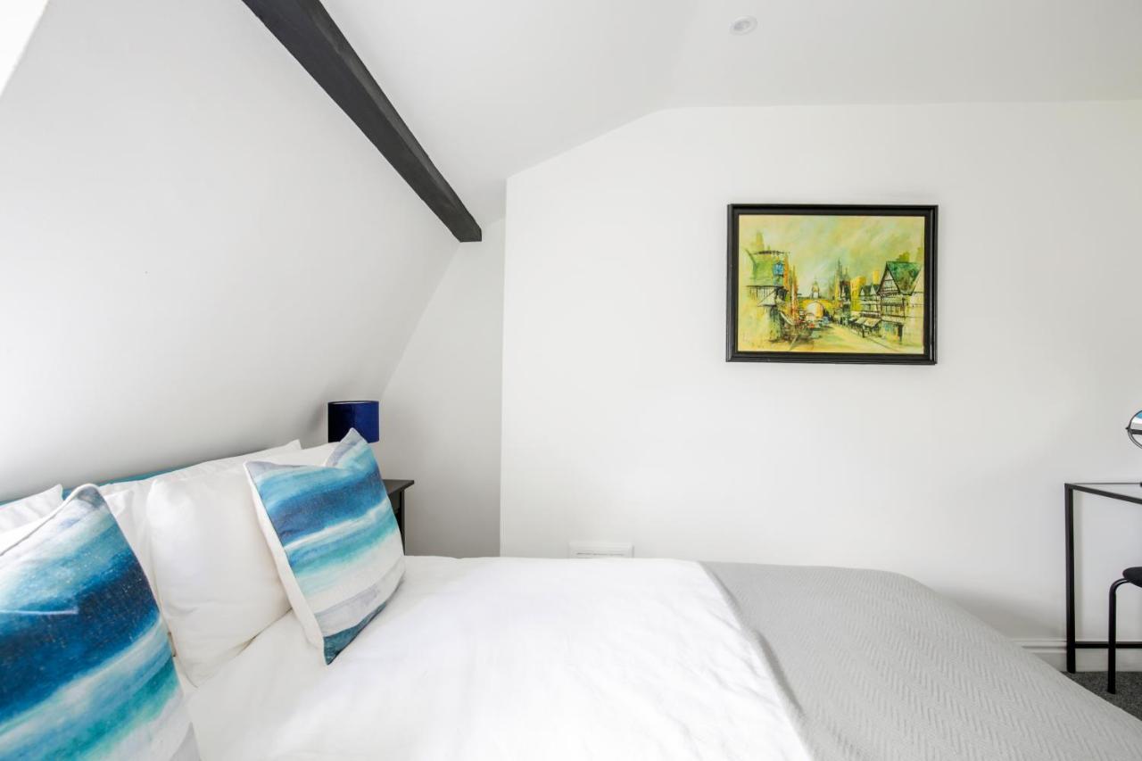 - Beautiful Loft With Parking