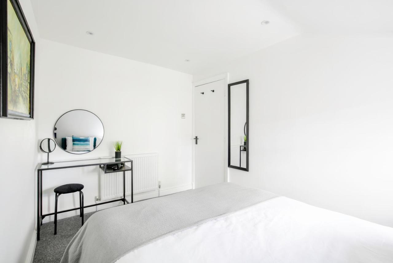 - Beautiful Loft With Parking Chester