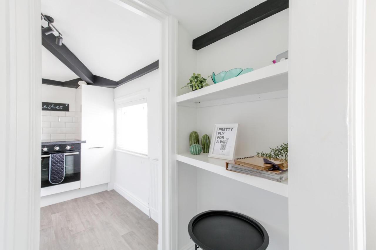 - Beautiful Loft With Parking Apartment Chester